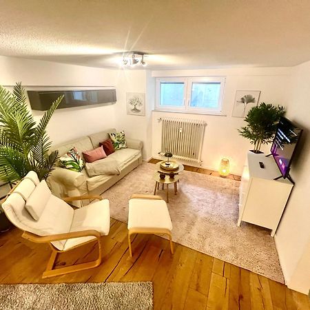 Gemuetliche Souterrain Wohnung Neben Der Universitaetsklinik In Homburg Хомбург Экстерьер фото