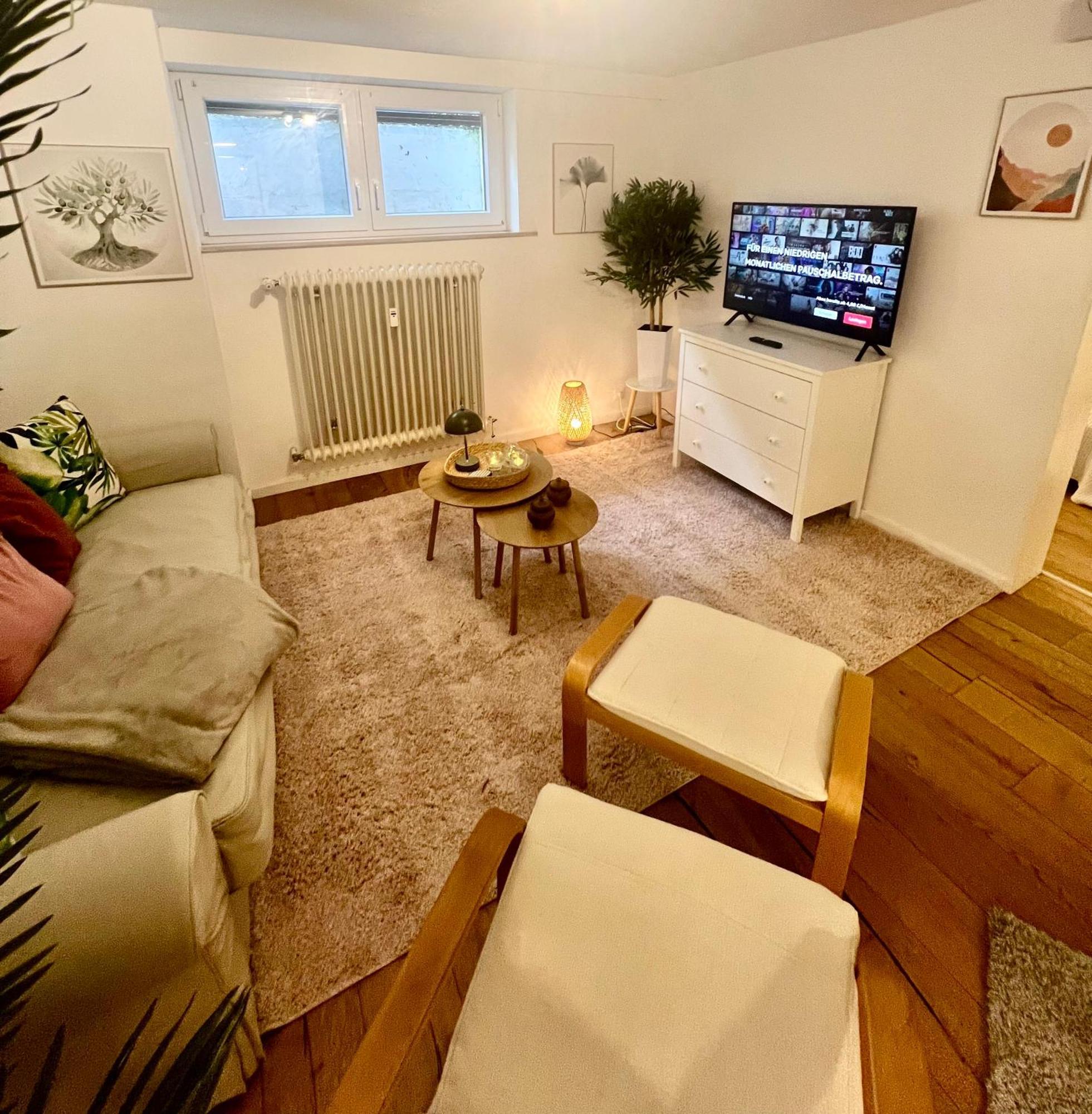 Gemuetliche Souterrain Wohnung Neben Der Universitaetsklinik In Homburg Хомбург Экстерьер фото